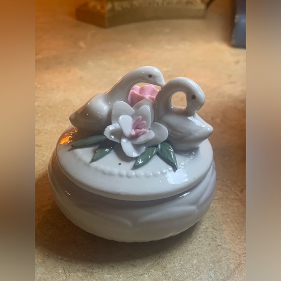 Round Porcelain Trinket Box w/ Swans & Flowers on Lid - Picture 3 of 10